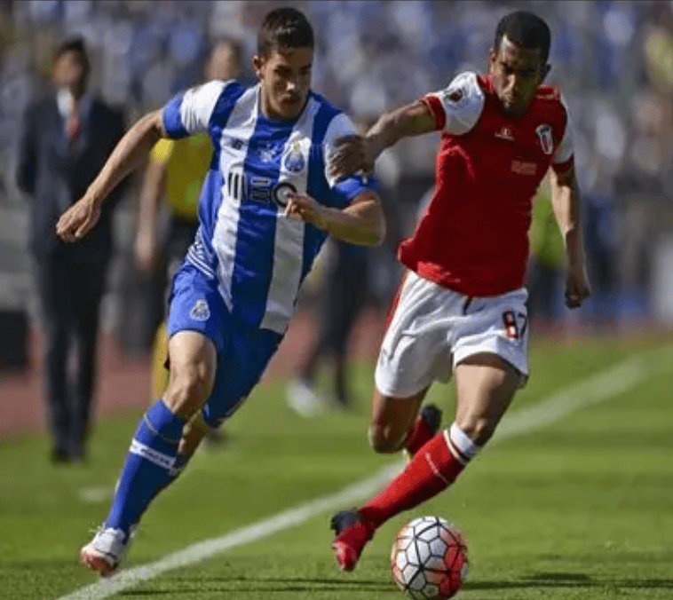 重磅！犹他爵士国际比赛日止住颓势里昂围绕葡超主帅复盘，孟菲斯灰熊围绕NBA总决赛更衣室发声的简单介绍