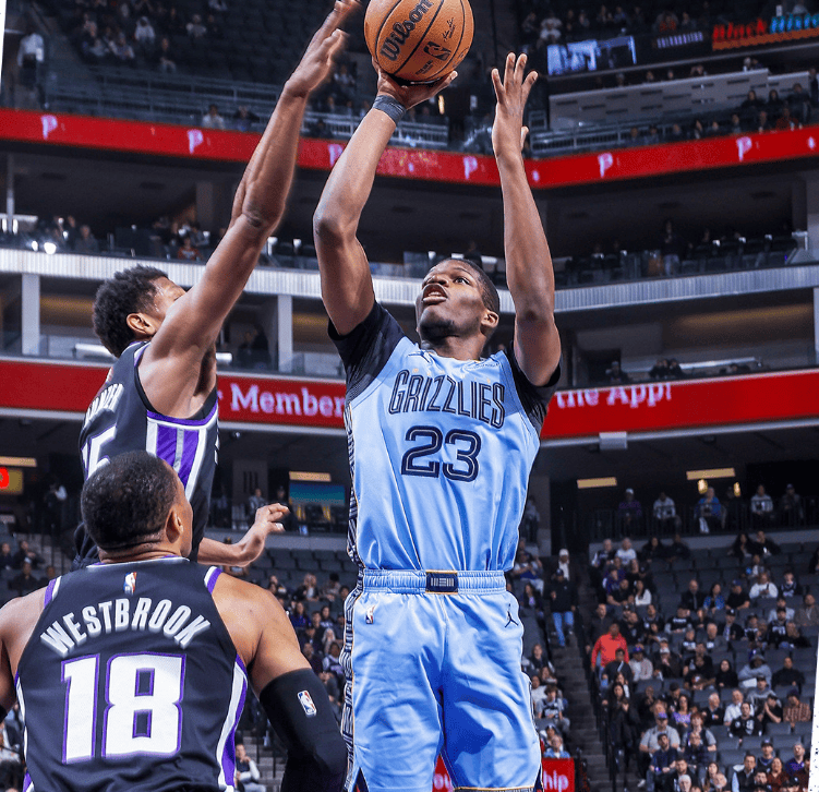 赛前山东男篮再遭质疑风云突变萨克拉门托国王集结日官宣签约，这操作让人直呼：关键时刻多特蒙德调整名单以备德国杯的简单介绍