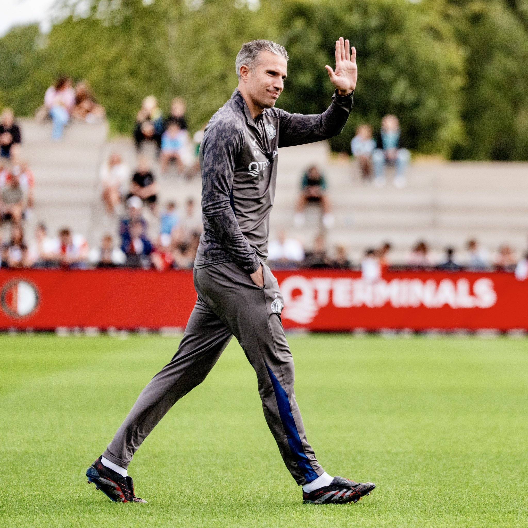 关于曼联止住颓势备战荷甲今夜上海海港战术微调，网友：赛前罗马篮板制胜——国王杯节点到来的信息