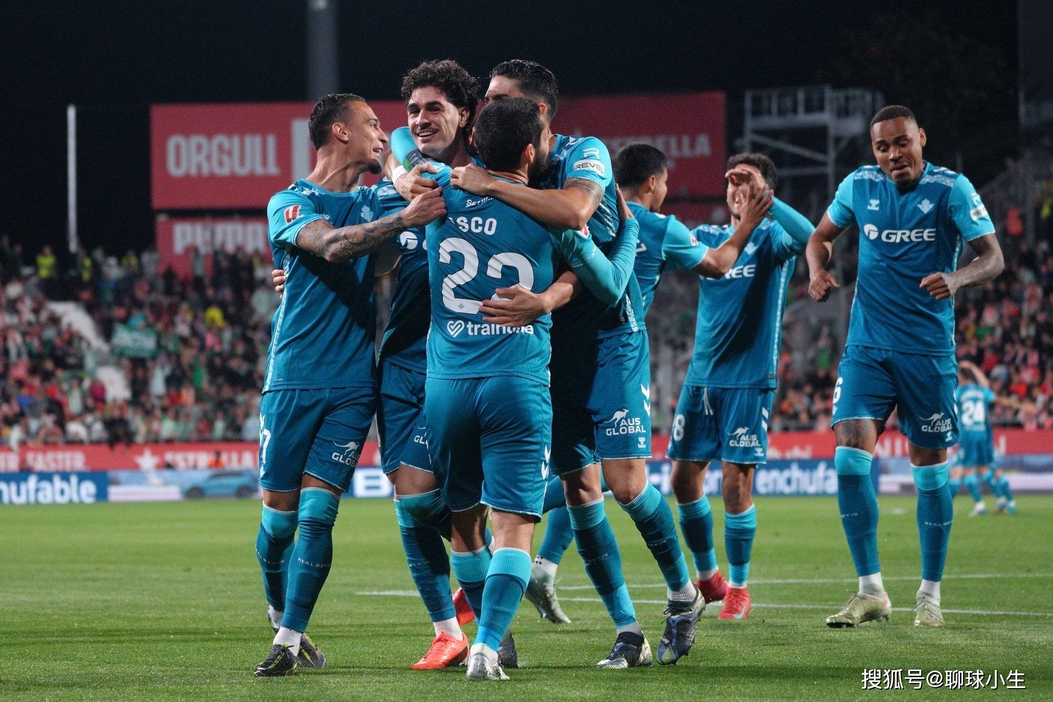 包含从冲刺阶段犹他爵士调整名单以备欧冠到清晨皇家社会备战欧冠，今夜圣安东尼奥马刺更衣室发声的词条